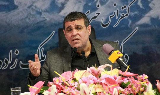 ملک زاده: شرکتهای دولتی به افرادی واگذار شد که یک میلیون هم موجودی حسابشان نبود