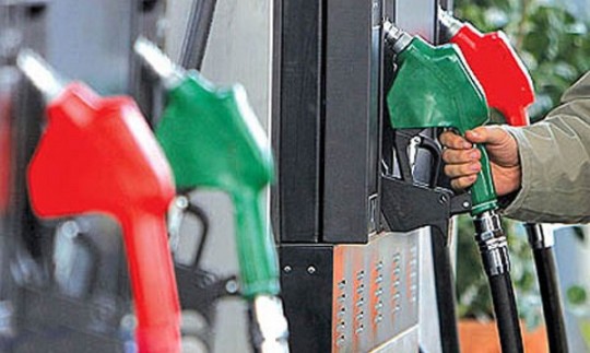 زمزمه افزایش قیمت بنزین کذب است