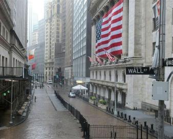 سقوط بازار سهام آمریکا با ترس سرمایهگذاران از رکود اقتصادی