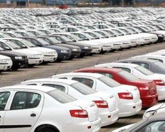 دولت برای واگذاری سهام چرخهای، منشا زیان خودروسازان را شفاف کند