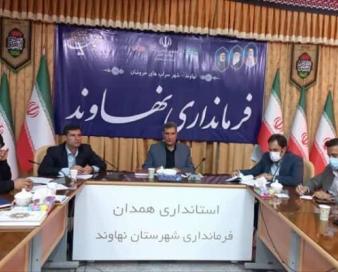 بانک های نهاوند در اجرای قانون پیش پای مردم سنگ اندازی نکنند
