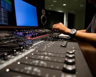 کاهش محسوس صدور مجوز برای تکآهنگها/ ارشاد سختگیری میکند؟