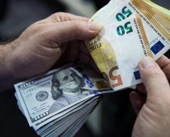 عرضه ۳۰۰ میلیون یورو از محل منابع بانک مرکزی در عراق