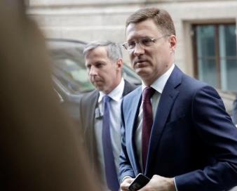 عربستان و روسیه کاهش صادرات نفت خود را تمدید کردند