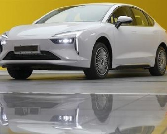 دولت با تصمیم تاریخی درباره "خودروهای برقی" ماهیانه 43 هزار میلیارد تومان به نفع مردم صرفه‌جویی کند!