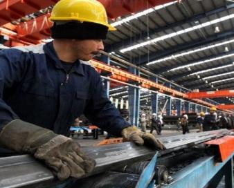 اختصاص ۵۲ درصد سهم ارزش افزوده بخش های اقتصادی به بازرگانی و صنعت البرز