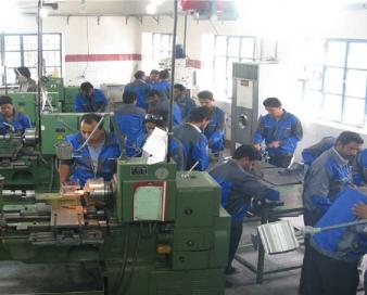 هفت واحد تولیدی در استان اردبیل موفق به اخذ گواهینامه ملی و بین المللی شدند