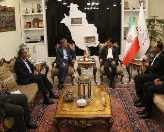 حساب شرکت‌های مستقر در استان به فارس منتقل شود