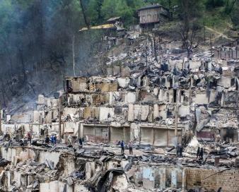 تخریب کامل ۱۲۰ ساختمان در حادثه آتش سوزی شفت