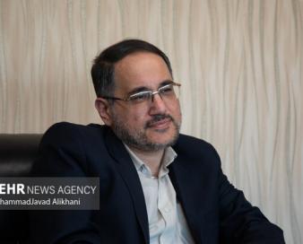 مشکلات کشور با نسخههای وارداتی حل نمیشود