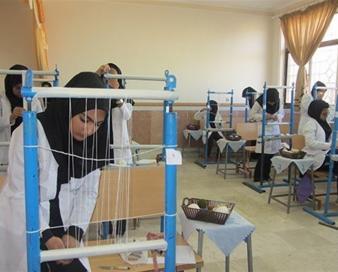 رقابت 21 دانش‌آموز خراسان جنوبی در المپیاد فرش دستباف