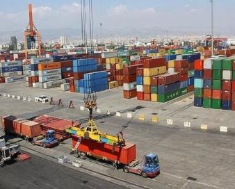 حجم صادرات و واردات در فارس امسال بیش از ۶۹۹ میلیون دلار بوده است