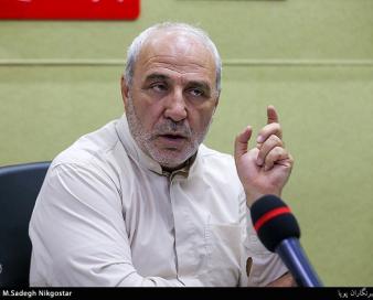 حاجی دلیگانی: بانک مرکزی برنامه‌ای برای کنترل قیمت ارز ندارد