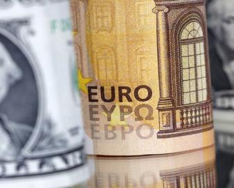 تاثیر جنگ تجاری آمریکا بر افزایش قیمت ارز و طلا