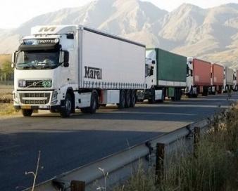 کاهش صادرات از مرز مهران به علت اعمال محدودیت‌های عراق