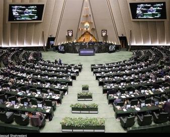 بخشی: جهت‌گیری همتی غلط و به زیان منافع ملی است