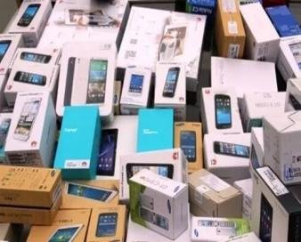 واردات موبایل با دلار ۷۰ هزار تومانی فروش با دلار ۱۰۰ هزار تومانی