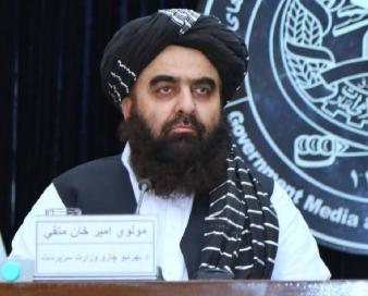 دیدار سرپرست وزارت خارجه طالبان با تجار افغانستانی