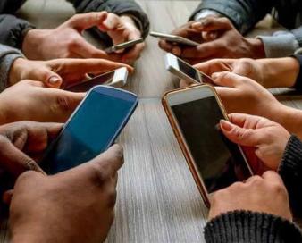 پشت پرده افت سنگین واردات موبایل/ تنظیم بازار با حذف رانت