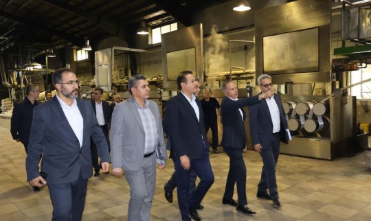 تعامل بانک صادرات ایران با بخش تولید و کارآفرینان، راهبردی و مستمر است