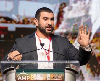 بازداشت روزنامه نگار انگلیسی منتقد اسرائیل در آمریکا