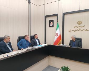 اختیارات بیشتری در حوزههای مالی، بانکی و سرمایهگذاری به فارس تفویض شود