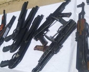 عتباتی: کشف ۱۰۰ قبضه سلاح شورشی در گمرک بازرگان