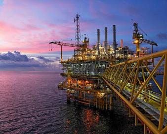 نفت ایران در آستانه اصلاح مالی؛ امید تازه در مدار سرمایه‌گذاری