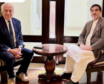 دارایی‌های مسدود شده افغانستان محور دیدار رئیس اتاق تجارت طالبان با خلیلزاد