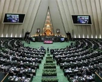 نمایندگان خواستار ترمیم حقوق و برخورد قاطع با فساد شدند