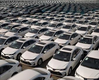 امکان واردات خودرو توسط ایرانیان مقیم خارج کشور تا ۲۹ اسفند تمدید شد