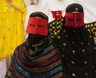 لباس بندری روایتی از تلفیق حجاب و هنر در هرمزگان