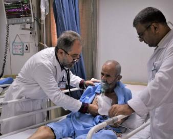 ۸۰ درصد بار درمان در بیمارستان های آموزشی بر دوش رزیدنت ها است