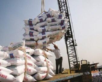 حسامی کالاهای اساسی از ۴ کشور خارجی وارد کشور می شود