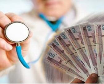 ۵۱ درصد مدیریت نظام سلامت دست زیرمیزی بگیران است