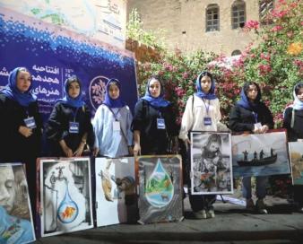 آغاز سال آبی هنر ایران؛ مجسمه بهمن محصص به موزه هنرهای معاصر تهران رفت