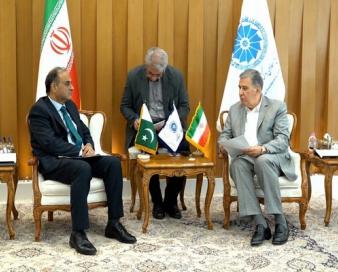 پاکستان: دالان سبز گمرکی برای تجار ایرانی در کراچی ایجاد می‌شود